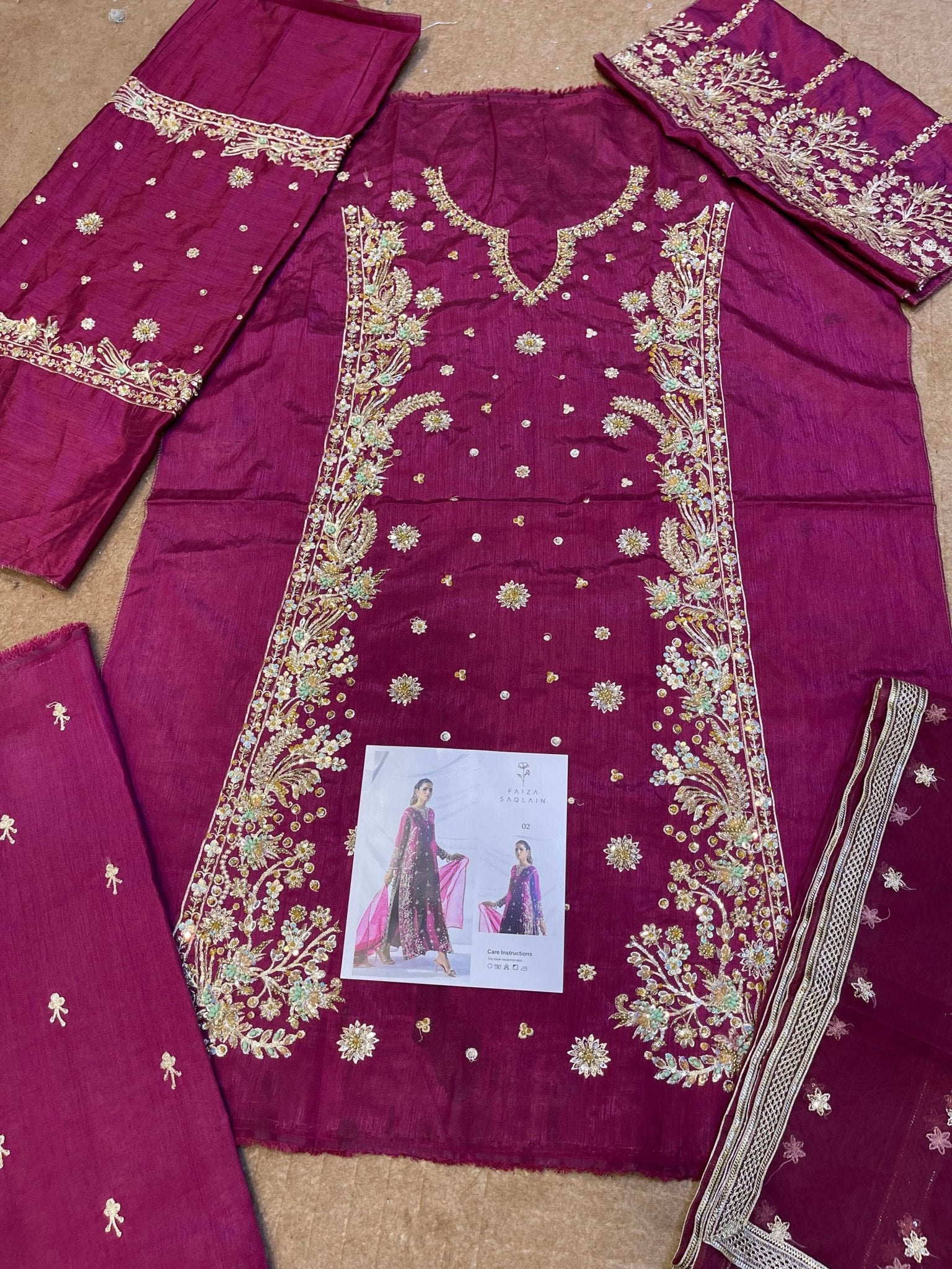 FAIZA SAQLAIN - 02 - UB.ELEGANCE