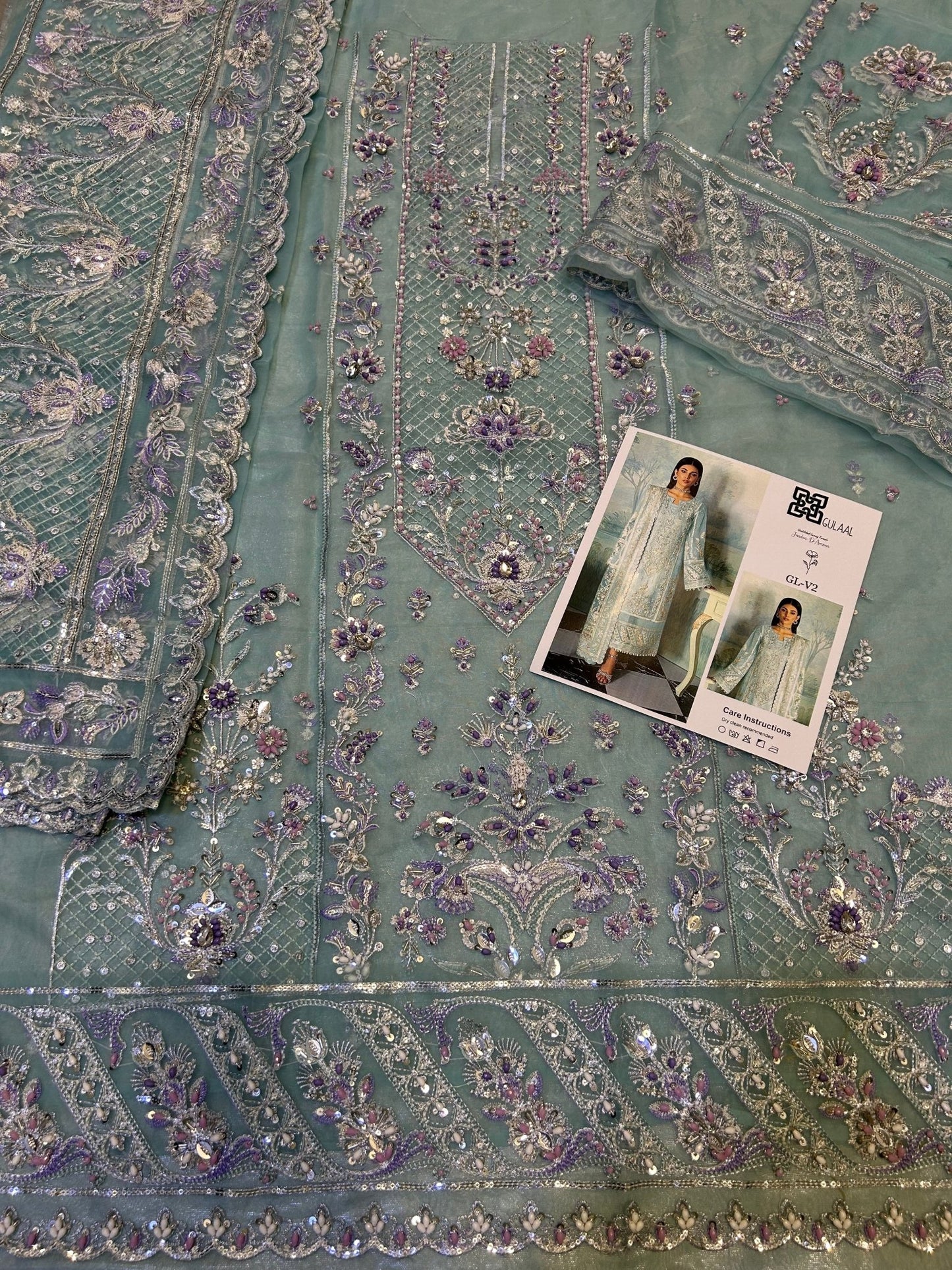 GULAAL - UB.ELEGANCE