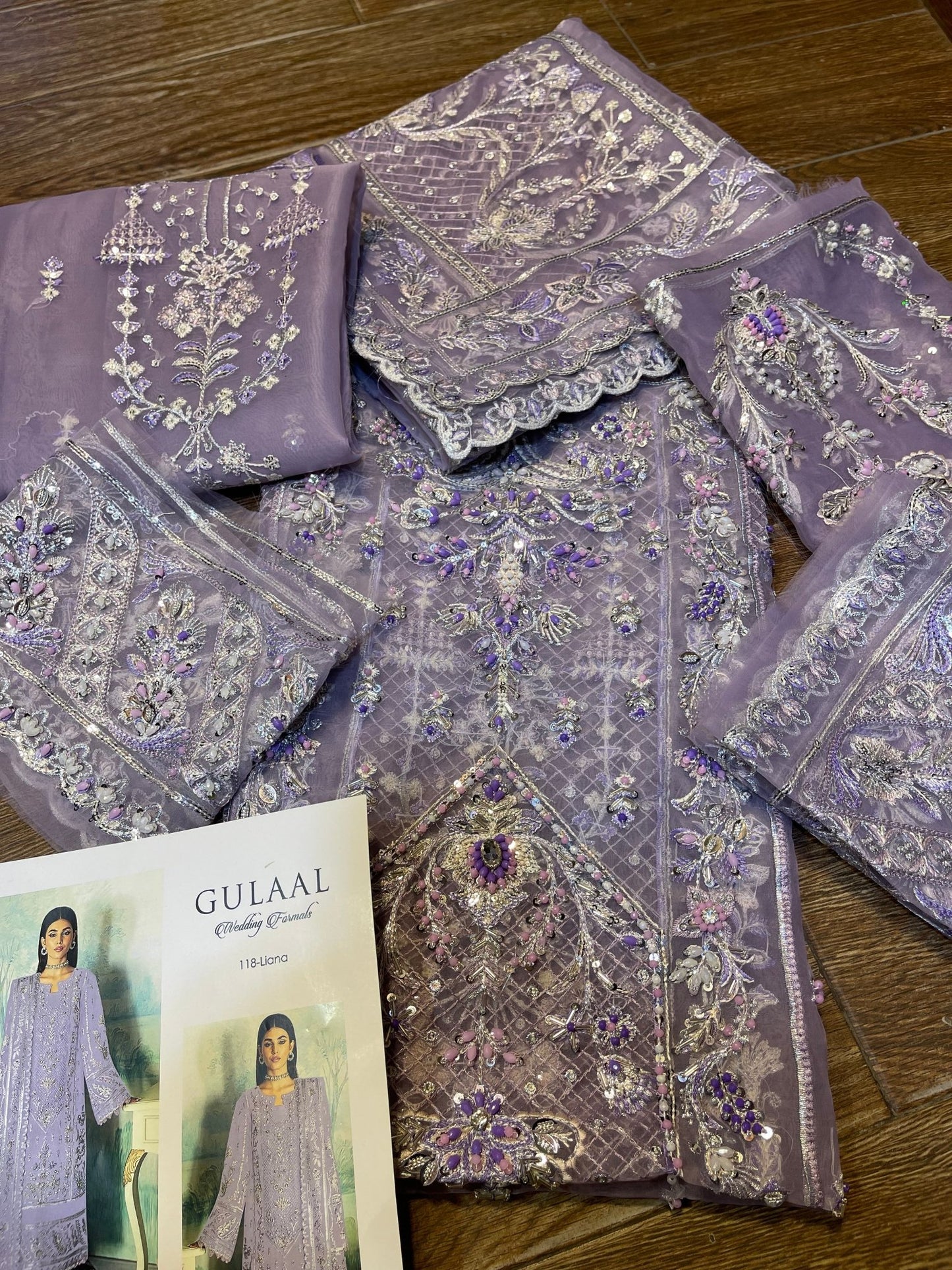 GULAAL - UB.ELEGANCE