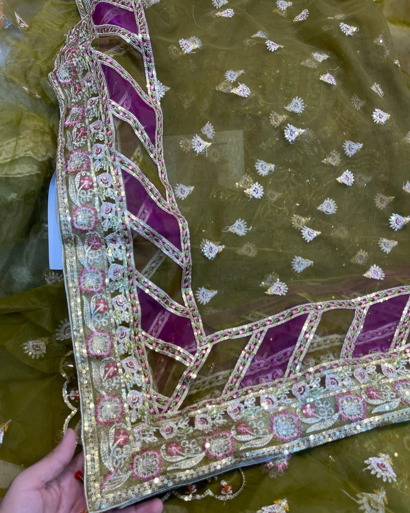Kanwal Malik - Halena - UB.ELEGANCE