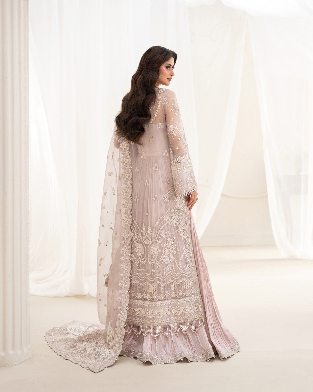 Faiza saqlain- Ela