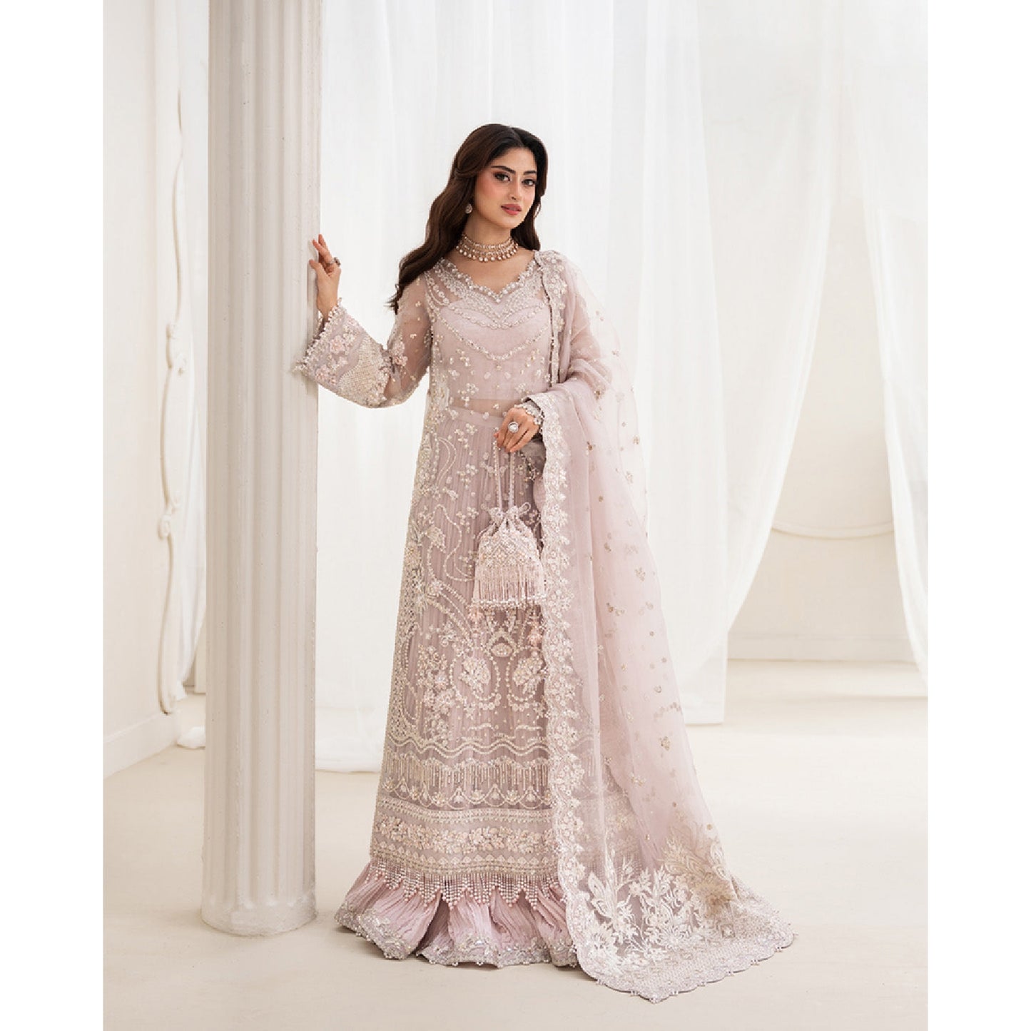 Faiza saqlain- Ela