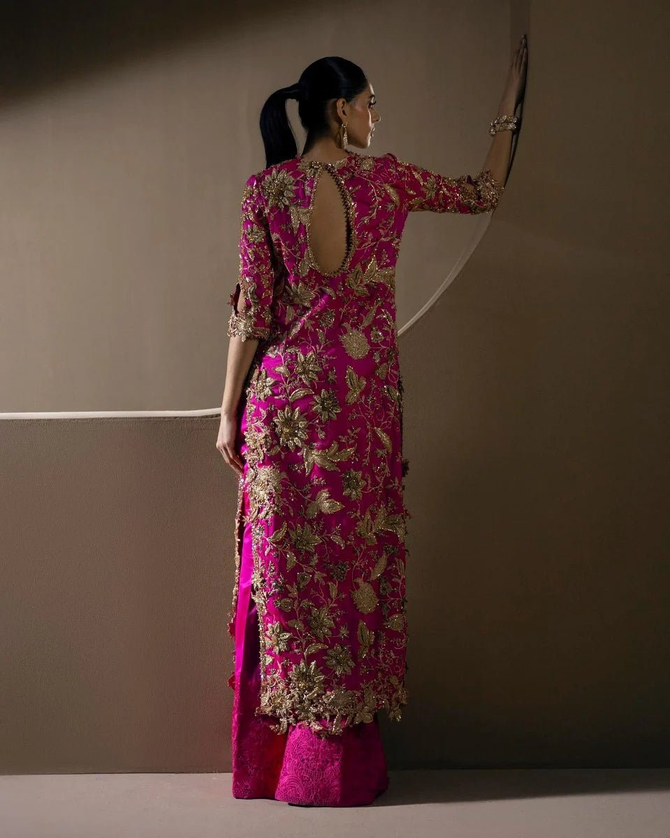 SANA SAFINAZ - UB.ELEGANCE